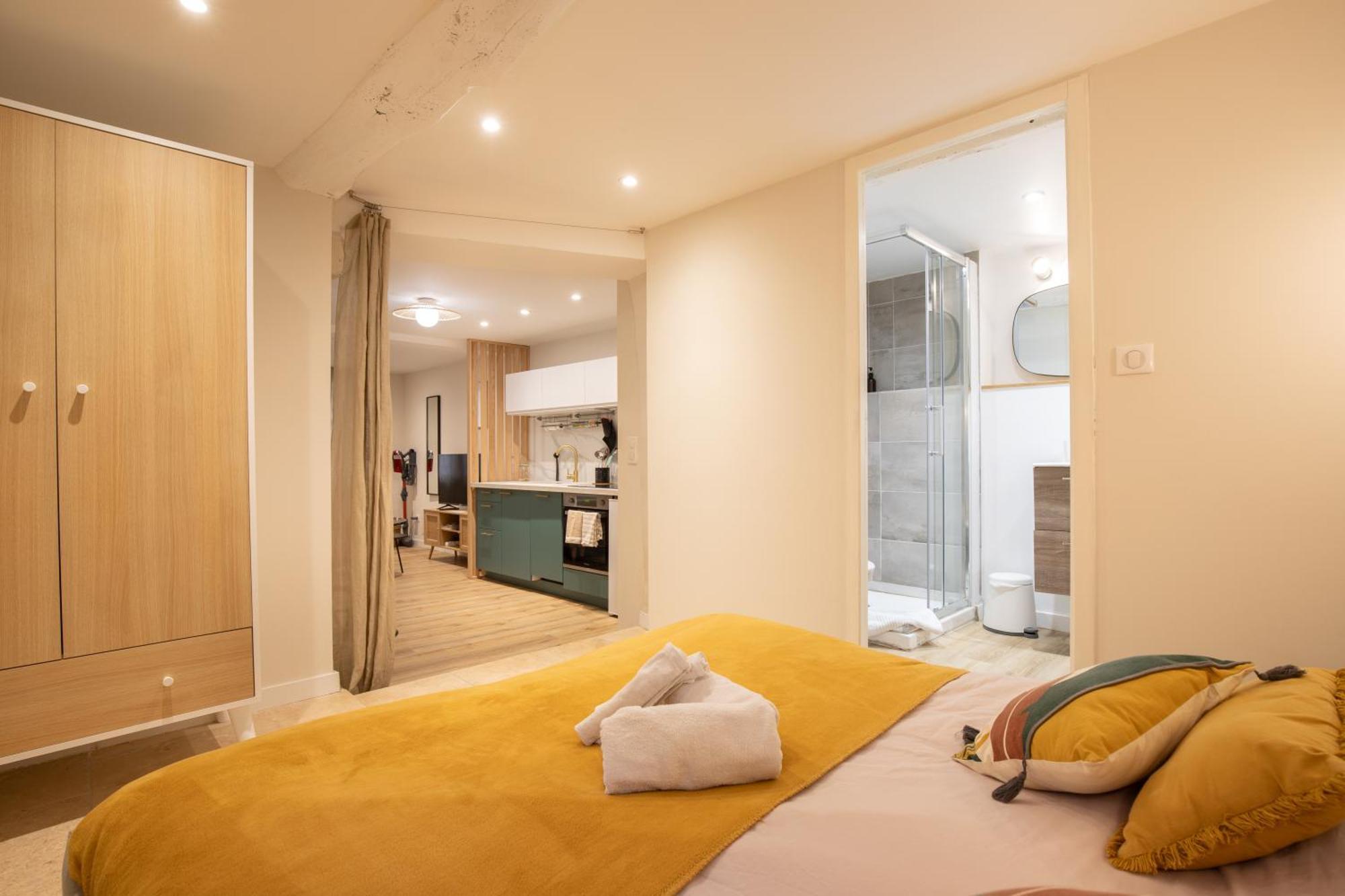 La Venise Provencale - Hypercentre - Wifi Apartment L'Isle-sur-la-Sorgue Exterior photo